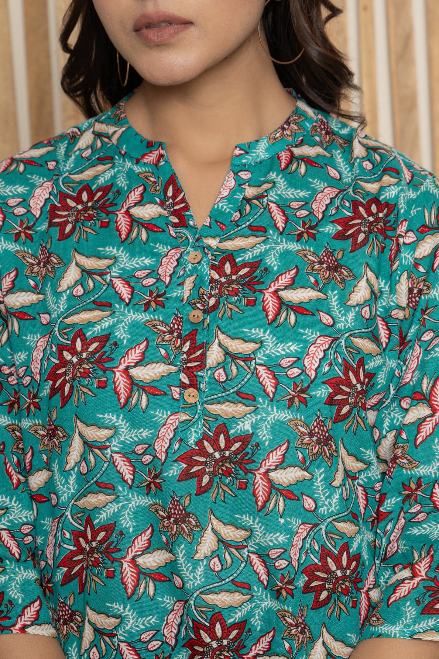 Green Color Straight Mandarin Collar Short Kurti