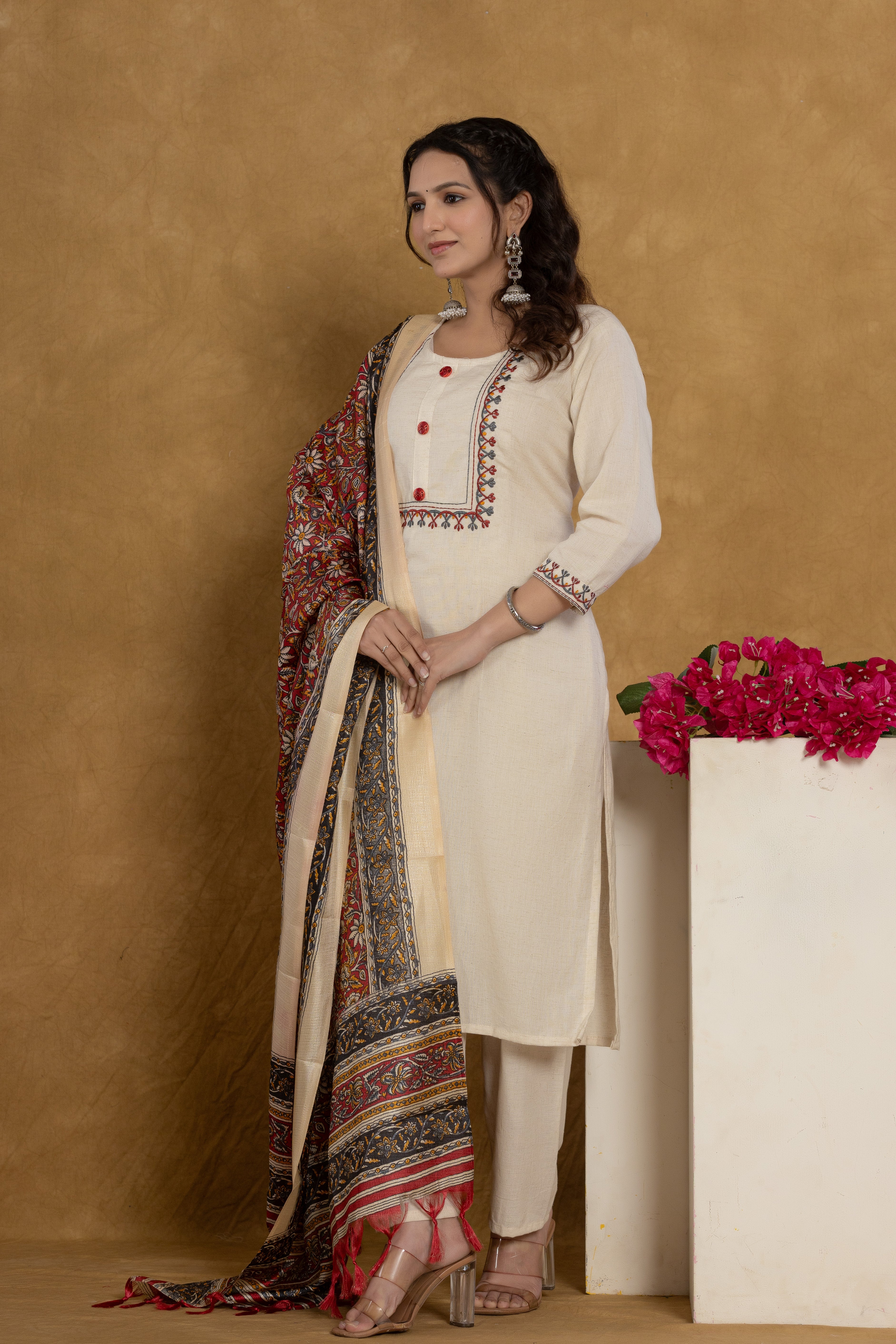 Off-White Cotton Kurti Set with Floral Embroidery And Dora Silk Dupatta