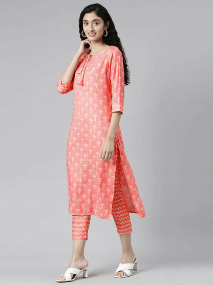 Floral Print Coral Straight Kurta Set from samhitas apparel