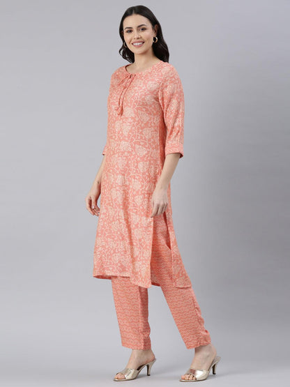 Women's pure silk kurta in peach with detailed print motifs