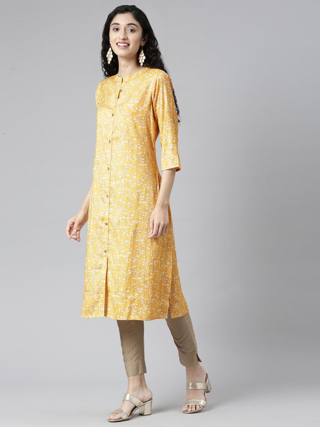 Yellow Geometric Print Straight Kurtas for women from samhitas