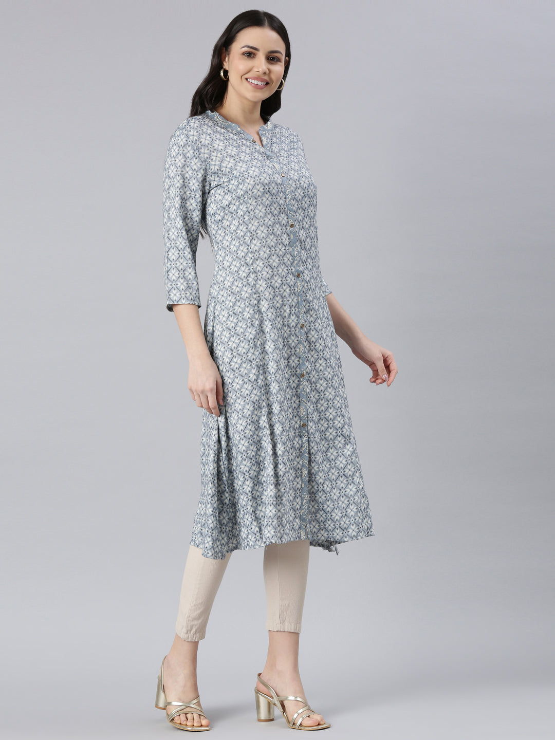 Geometric Viscose Rayon Kurta for Women styled in a casual setting