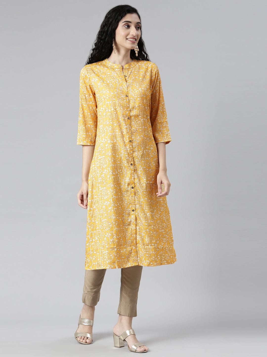 Yellow Geometric Print Straight Kurtas for women from samhitas