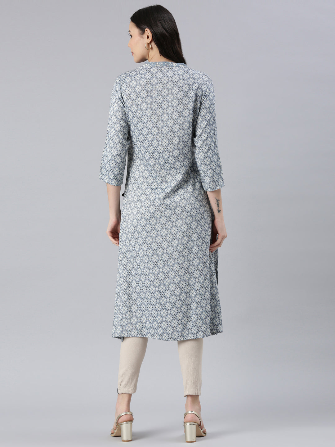 Back view of the Geometric Viscose Rayon Kurta for Women from Samhitas Apparel