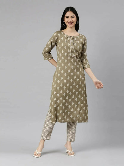 Women's Olive Floral Print Straight Kurta Set from samhitas apparel