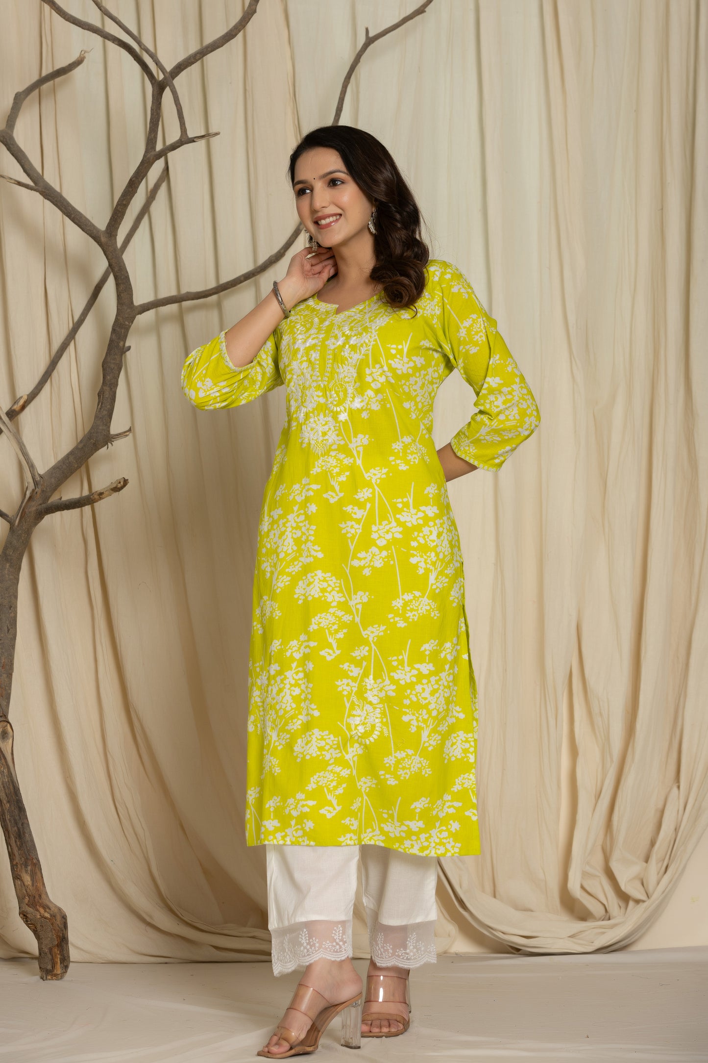 Light Green Color Kurta Set With White Abstract Print