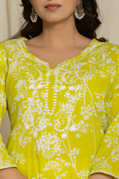 Light Green Color Kurta Set With White Abstract Print