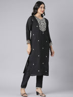Black Floral Embroidered Kurta Set with Silver Threadwork and Organza Dupatta
