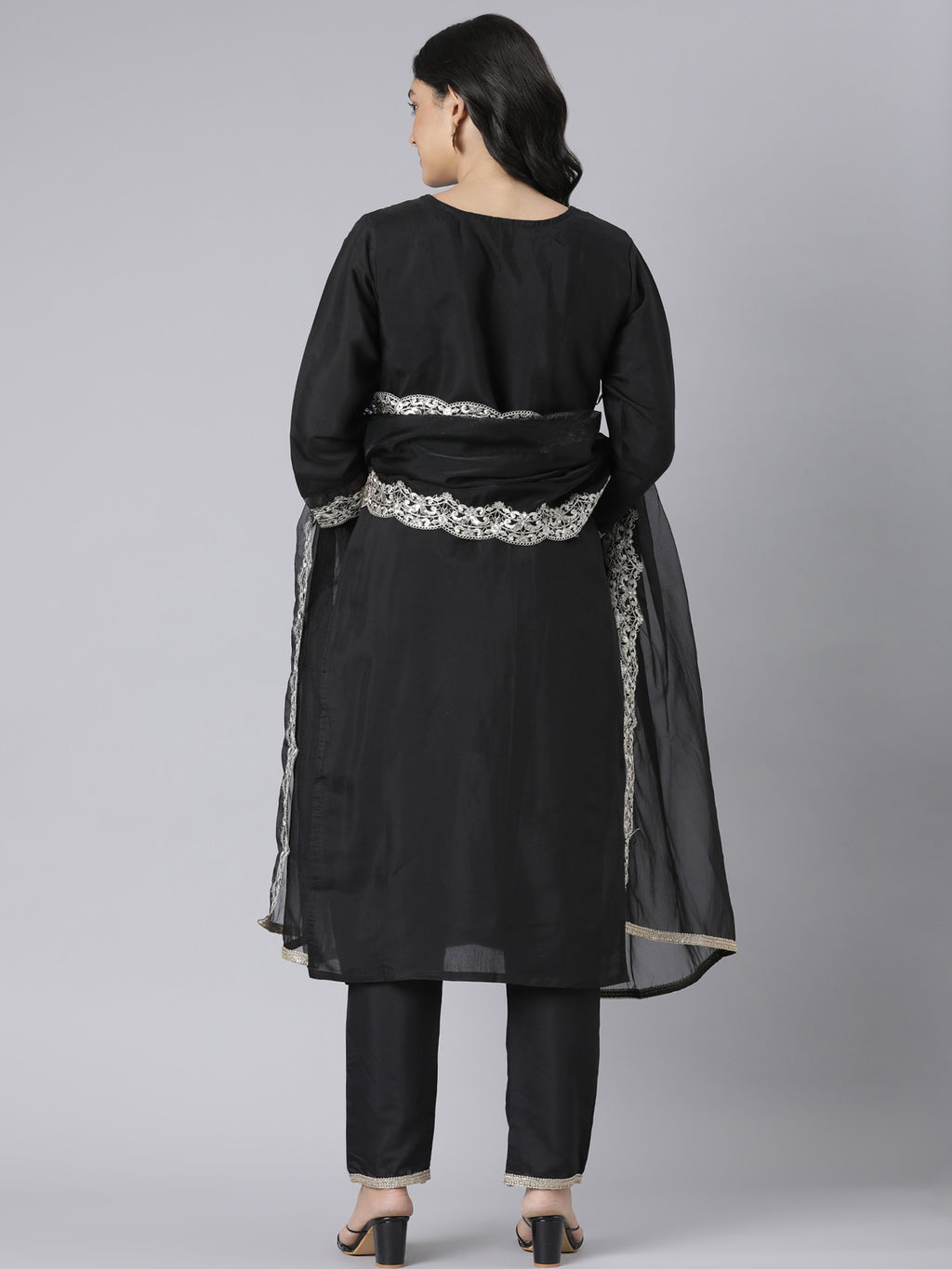 Black Floral Embroidered Kurta Set with Silver Threadwork and Organza Dupatta