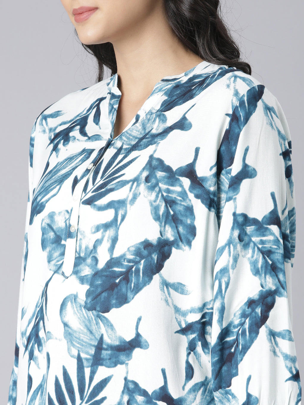 Indigo Whisper Notch-Neck Short Kurti with Oceanic Blue Leaf Print on Ivory Base