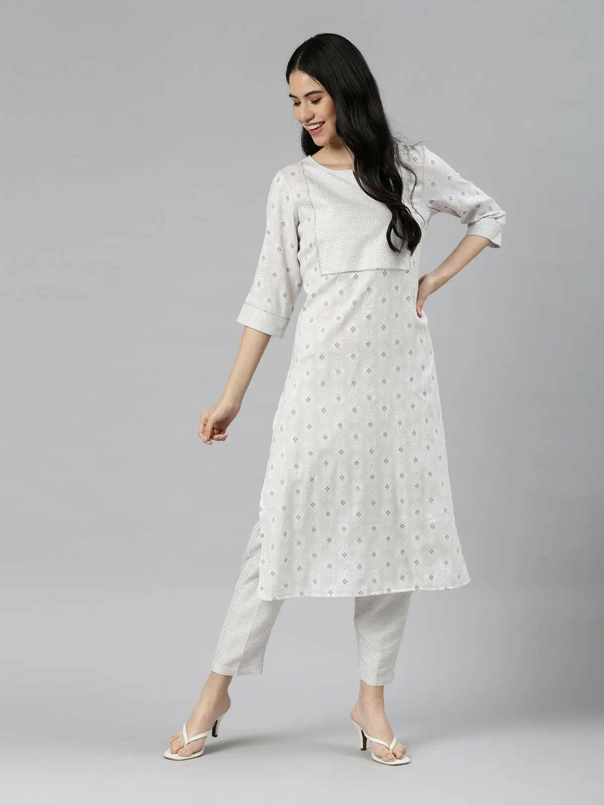 front view of Samhitas White Round Neck Loose Fit Kurta set for women