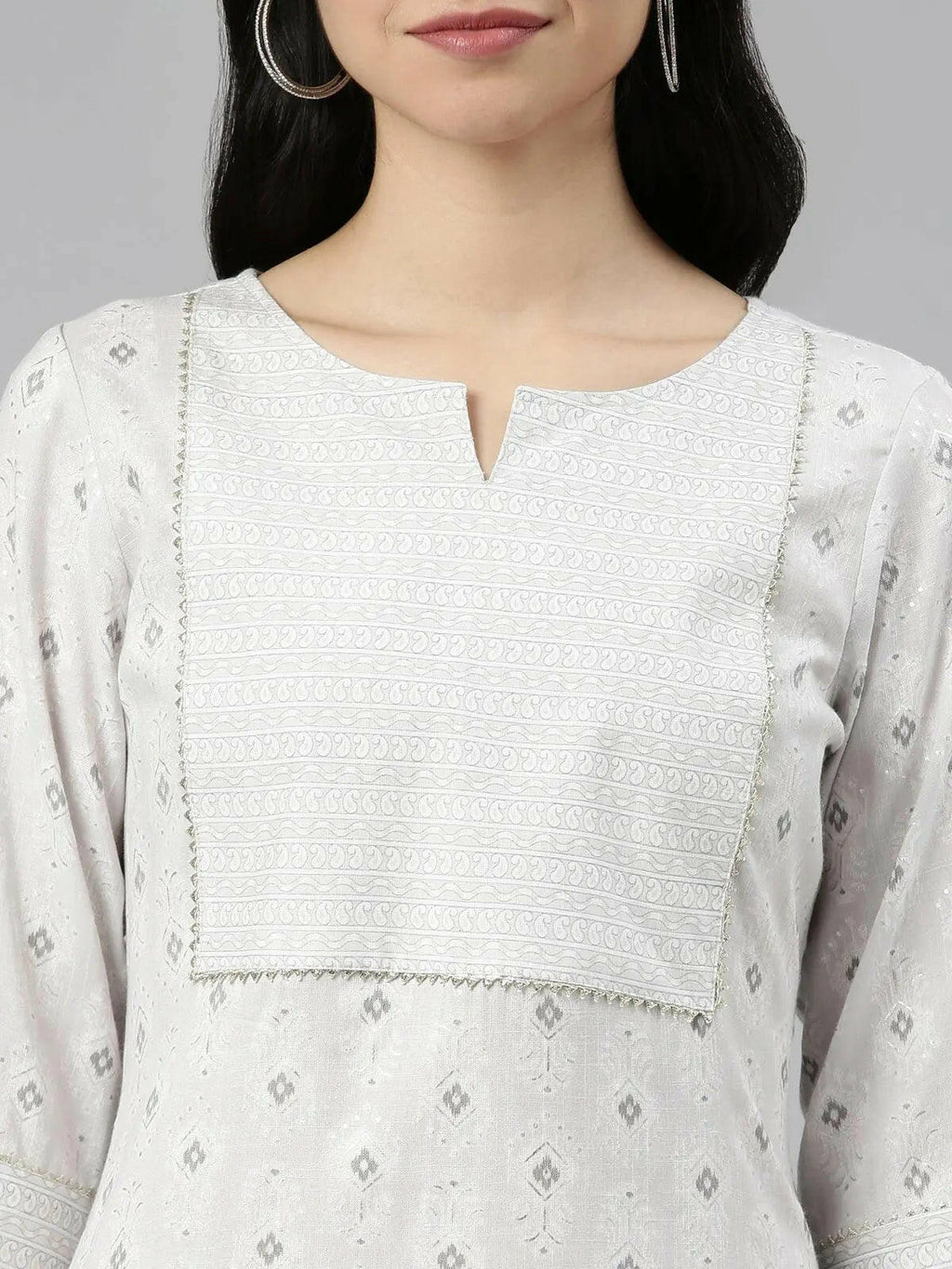 closeup view of Samhitas White Round Neck Loose Fit Kurta set for women