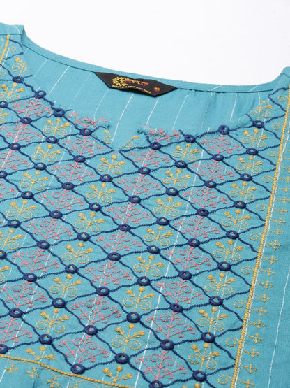 closeup image of Samhitas blue chikankari kurta for women