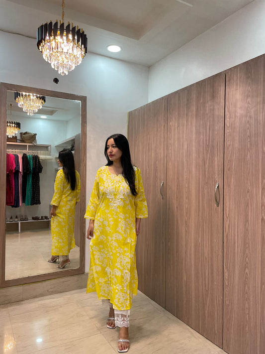 Yellow Color Kurta Set With White Abstract Print