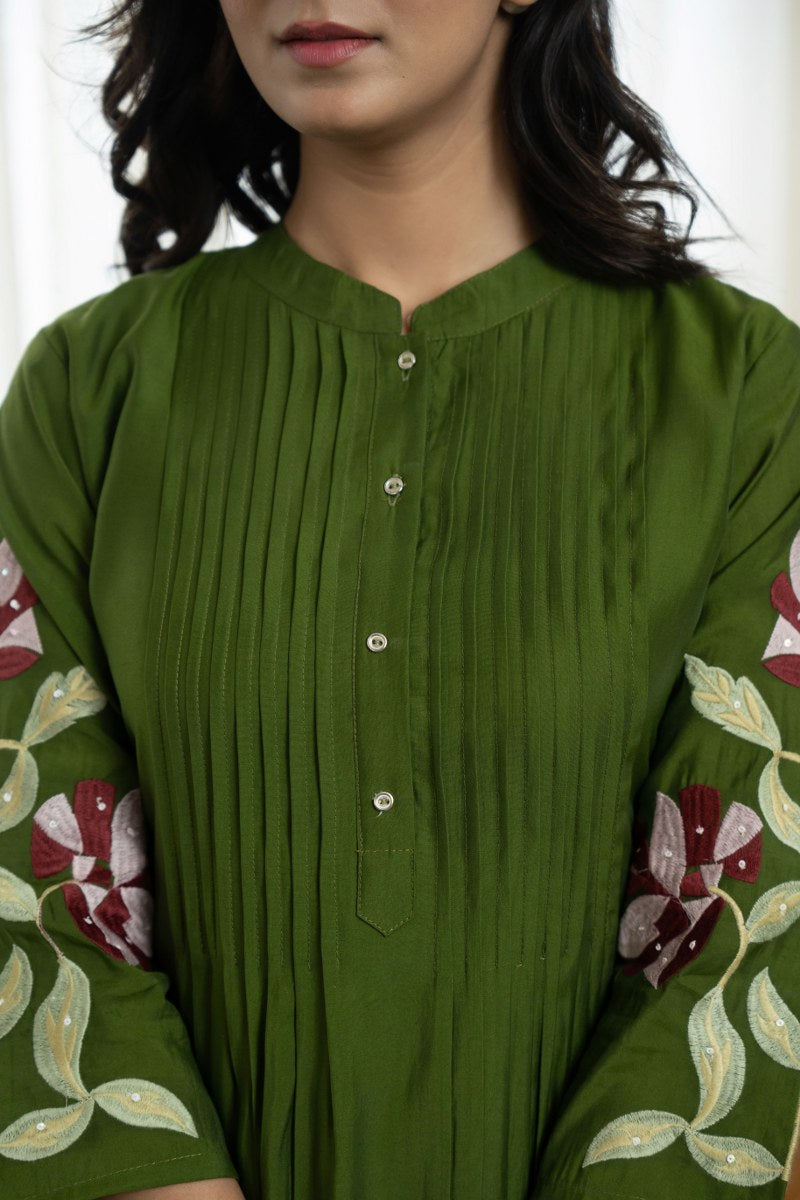 GREEN COLOR CO-ORD SET WITH FLORAL EMBROIDERY AT FRONT AND ON SLEEVES