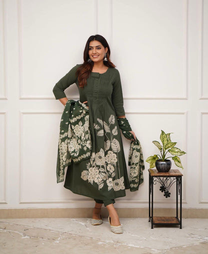 Pure Cotton Green kurti with self print with pant and mulmul printed dupatta