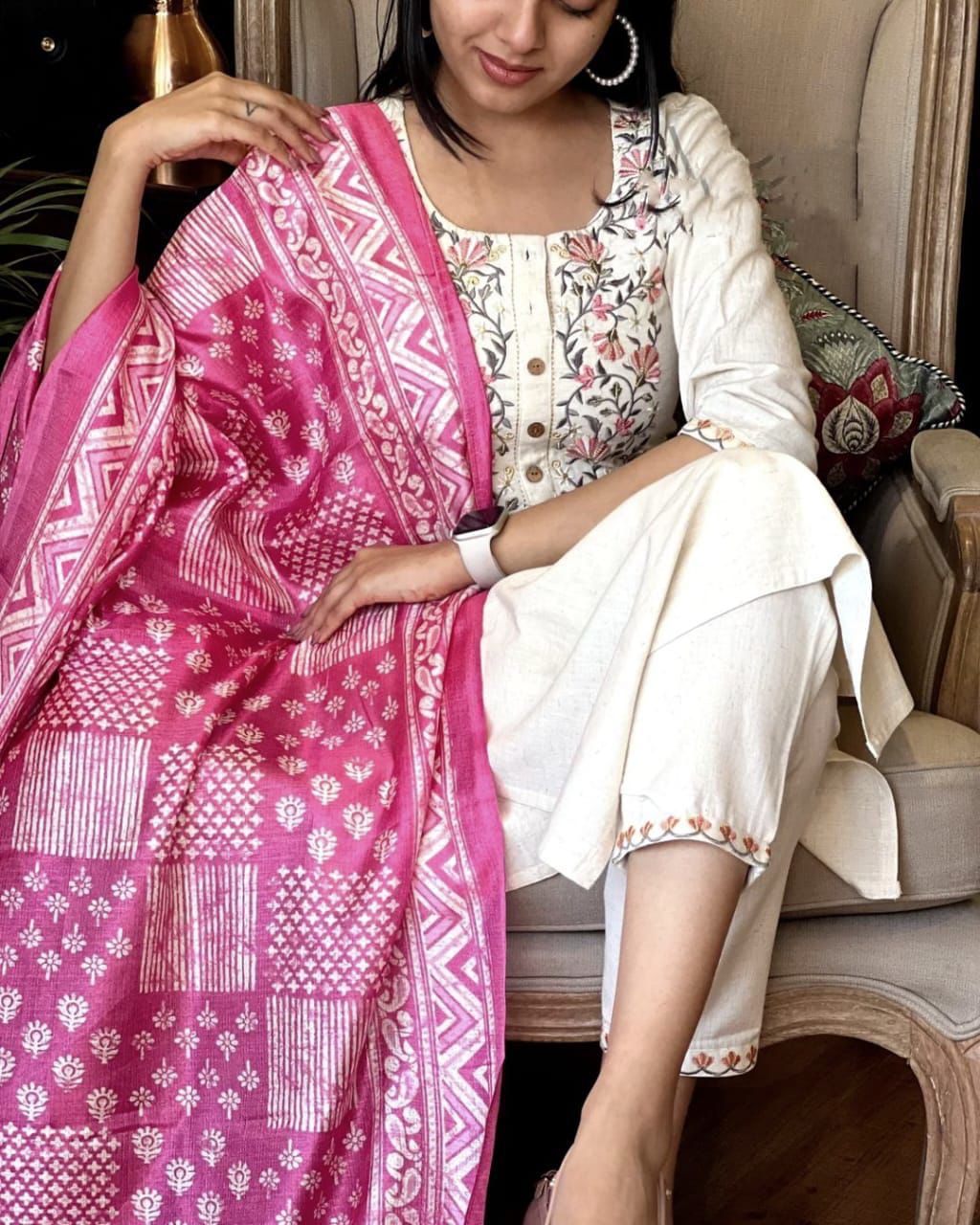 Off White Color Kurti Set With Colorful Floral Embroidery At Neck