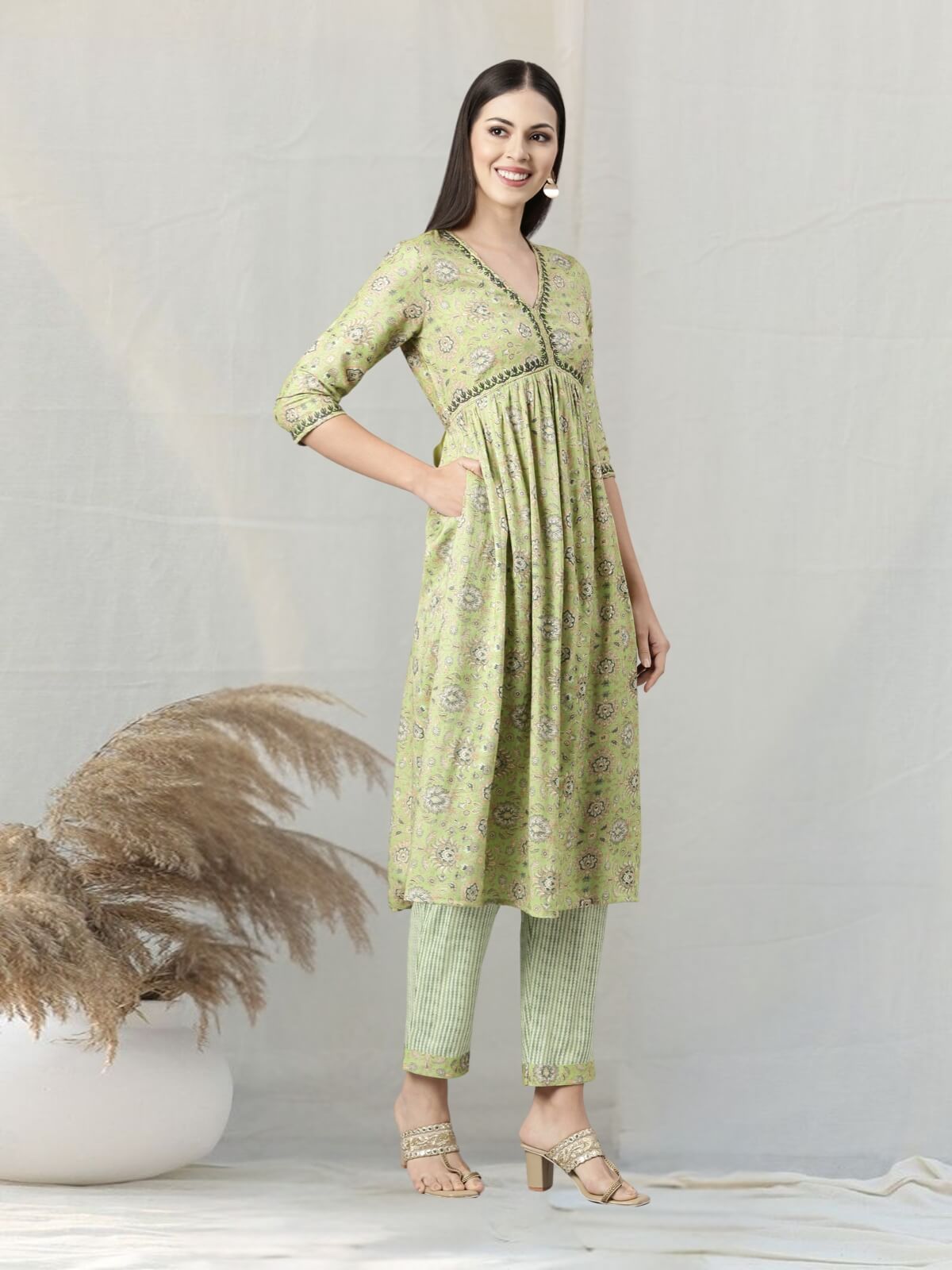 Pista Green Floral Print Kurta Set With Embroidery